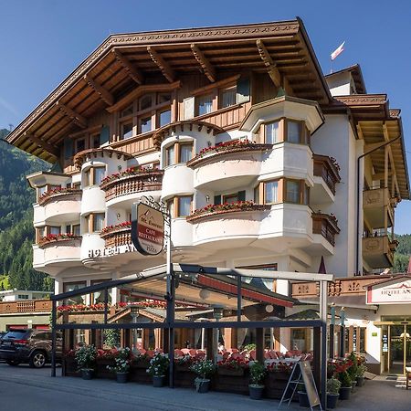 Hotel Andrea Майрхофен Экстерьер фото
