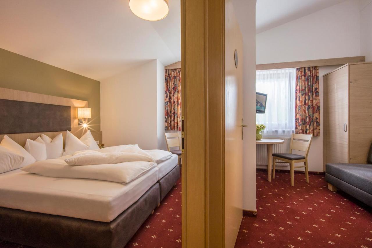 Hotel Andrea Майрхофен Экстерьер фото