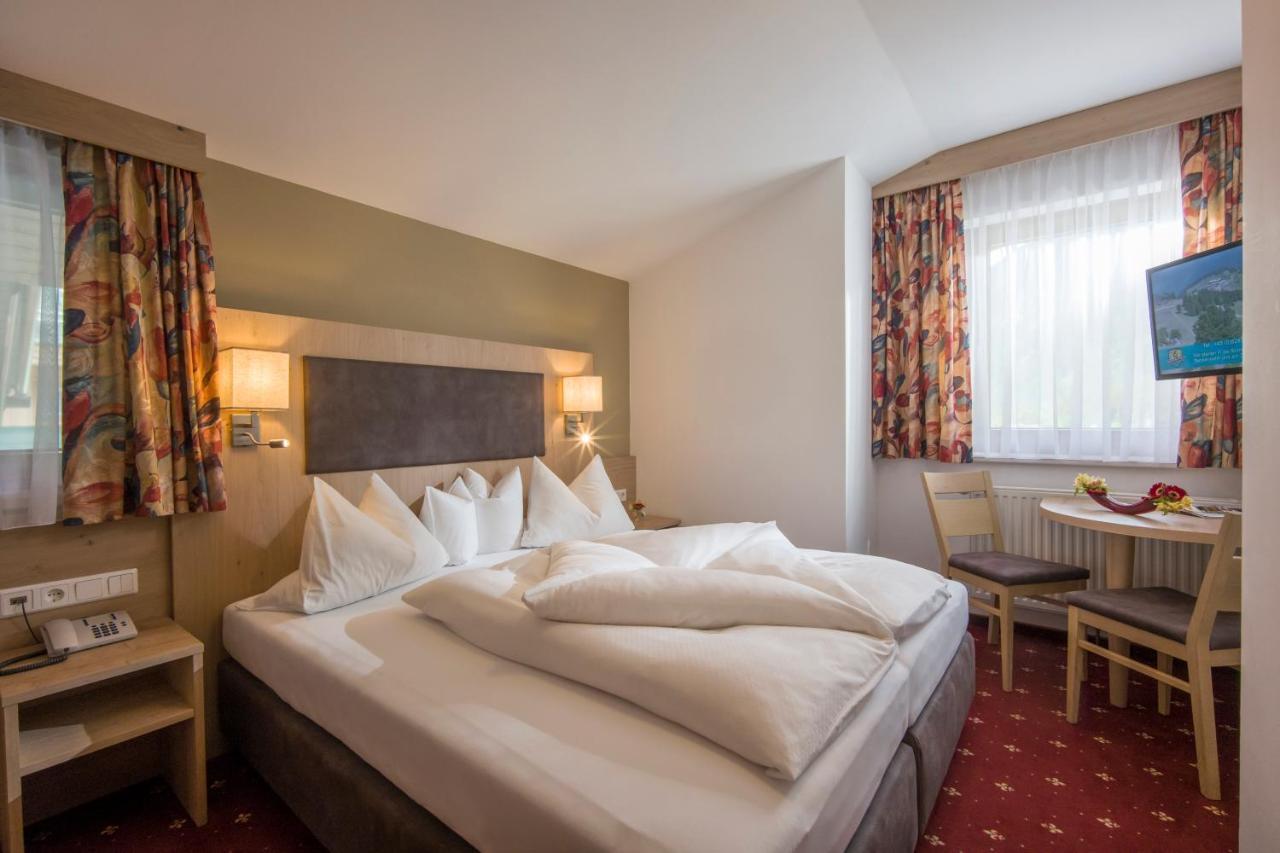 Hotel Andrea Майрхофен Экстерьер фото