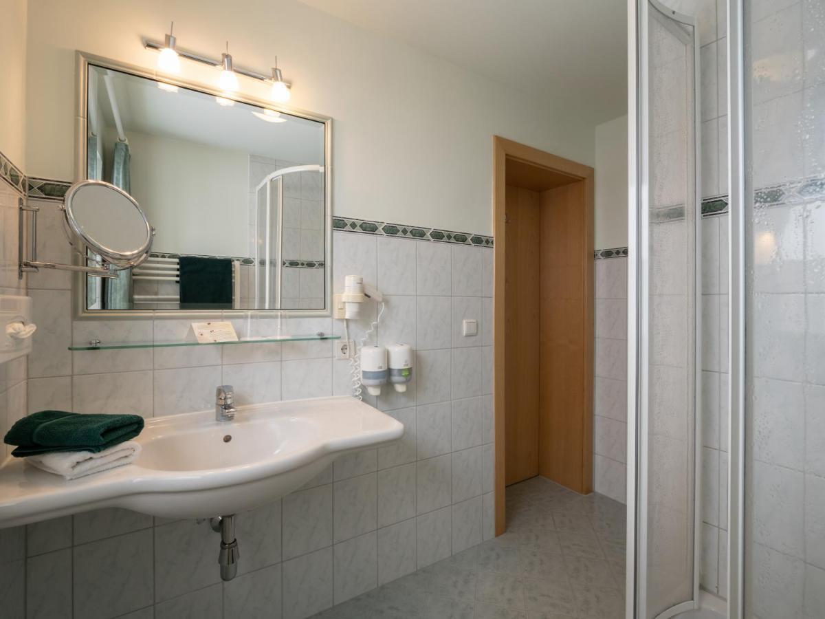 Hotel Andrea Майрхофен Экстерьер фото