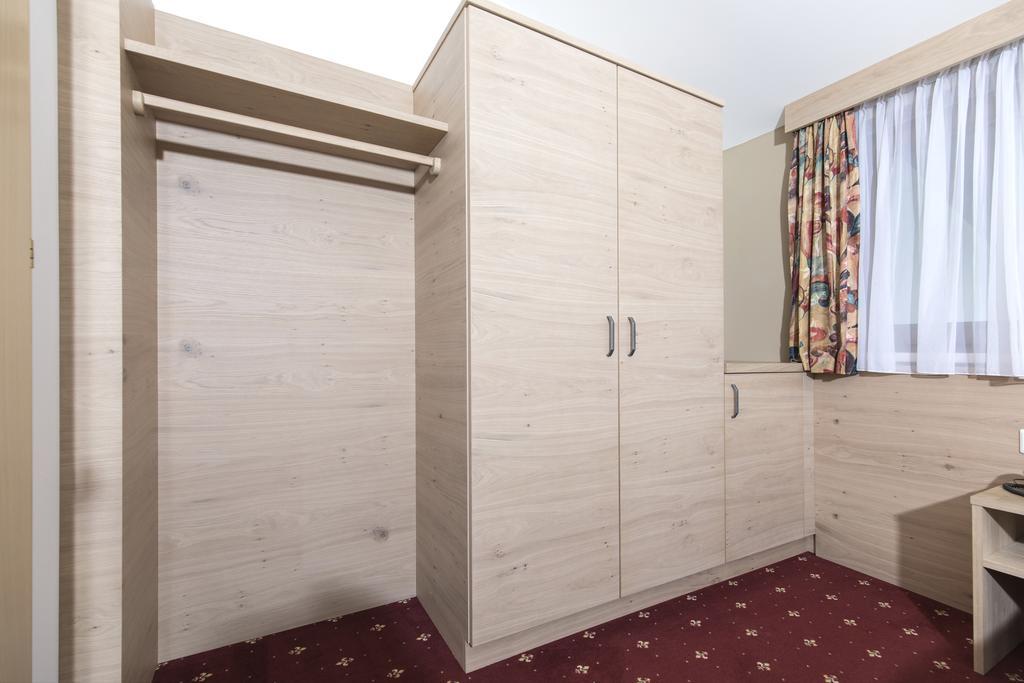 Hotel Andrea Майрхофен Экстерьер фото